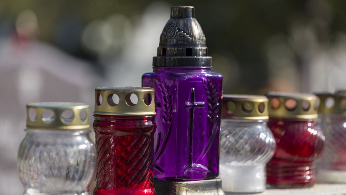 Palenie nawet o 24 godziny krótsze. Inspekcja Handlowa bada znicze