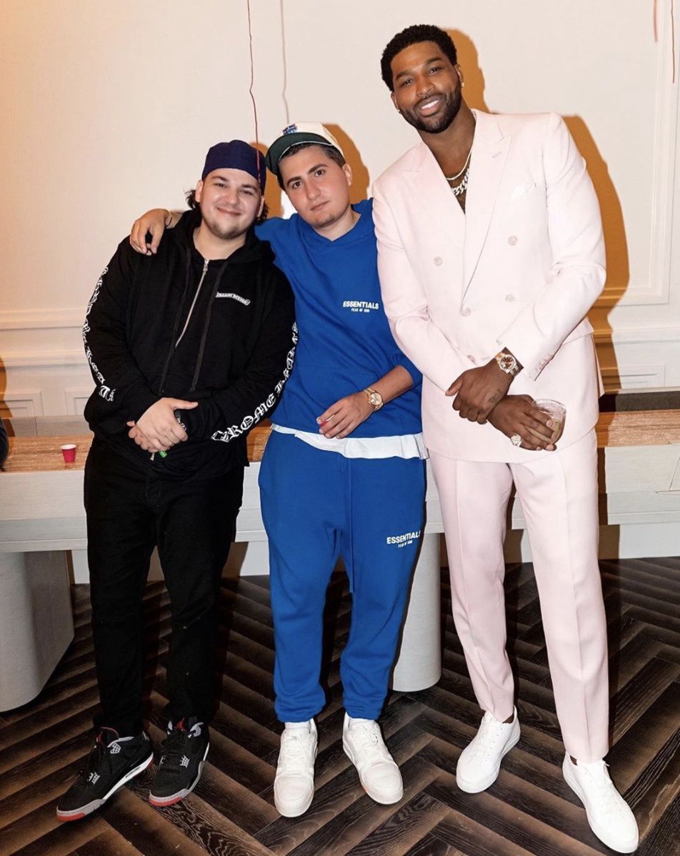 Odchudzony Rob Kardashian świętuje urodziny Khloe
