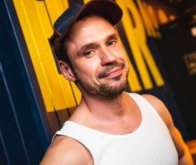 Daniel Dobosz wyznał, że jest gejem. Wcześniej był zaręczony z kobietą