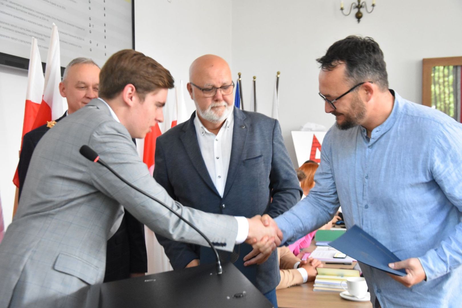 Burmistrz Aleksandrowa Kujawskiego przyznał stypendia sportowcom, naukowe oraz działaczom kultury