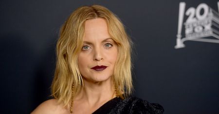 Mena Suvari była gwiazdą "American Beauty". Partner zmuszał ją do trójkątów