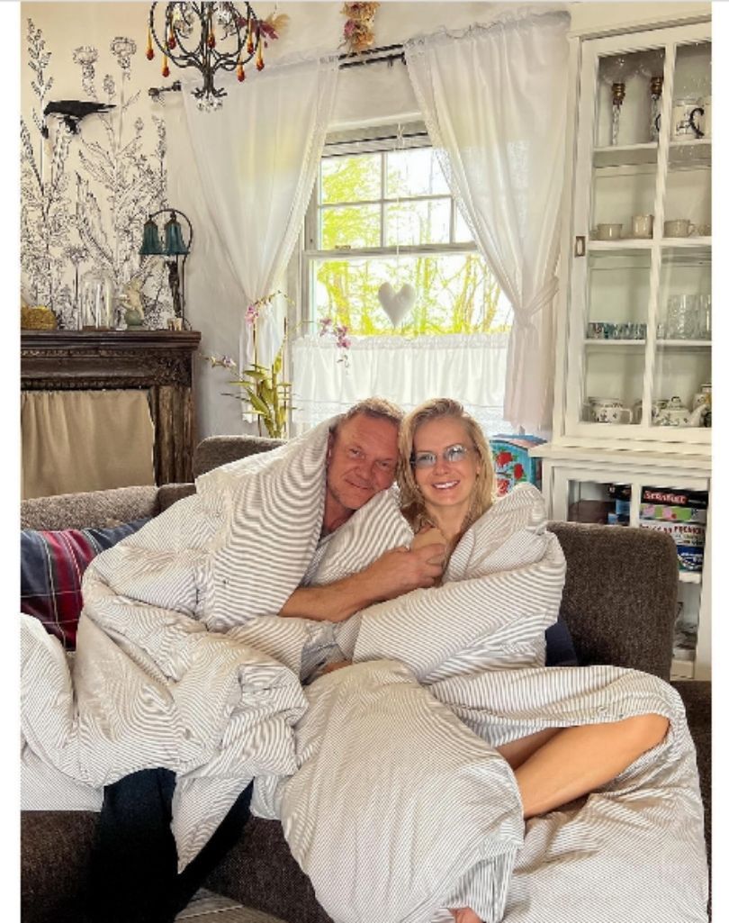 Edyta i Cezary Pazurowie świętuję 13. rocznicę ślubu
