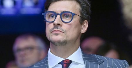 Puścili "Furiozę" przed wyborami. Damięcki: "Nie wierzę w takie przypadki"