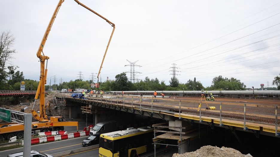 W Katowicach trwa odbudowa wiaduktów nad S86. Finał prac zaplanowany został na grudzień 2025 roku