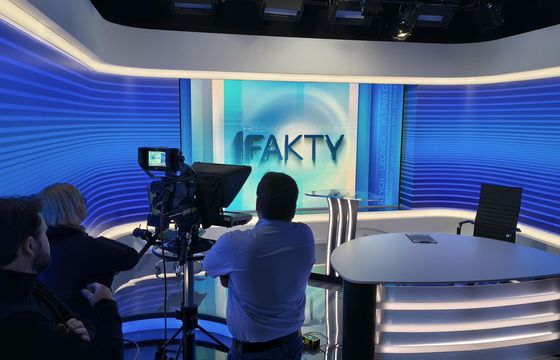 "Fakty" TVP3 Wrocław z nowego studia. "Możemy ustawić sobie tęczę"