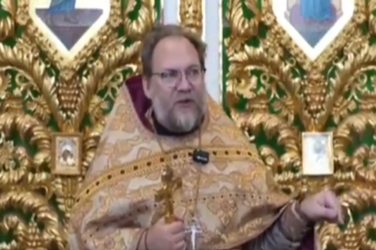 "Kobieta powinna milczeć". Rosyjski pop wygłosił kazanie