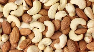 Migdały czy nerkowce? Odpowiedź nie jest tak oczywista