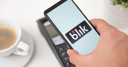 Wyłudzili ponad 300 tys. zł metodą na BLIK-a. Jest akt oskarżenia