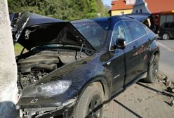 Rozbił kradzione BMW i sam zgłosił się na policję