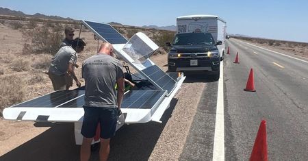 Rekordowy przejazd samochodem solarnym przez USA