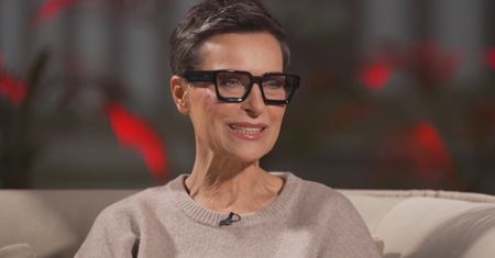 Nie kryje, ile ma lat. Tak reaguje, gdy ją "odmładzają"