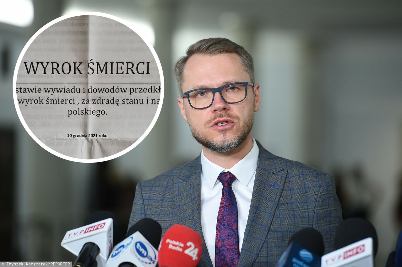 "Wyrok śmierci". Antyszczepionkowe listy w skrzynkach posłów KO i Lewicy. Na zdjęciu poseł Michał Krawczyk 