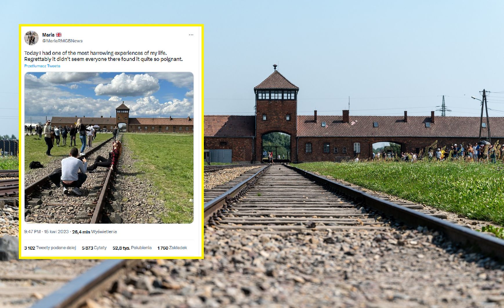 Selfie w Auschwitz. Zdjęcie turystów obiegło media