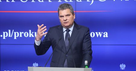 Romanowski na wolności. Prokurator krajowy gotowy do dymisji