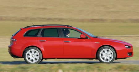 Używana Alfa Romeo 159 2.4 JTDm (2005-2011) - poradnik kupującego