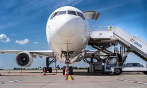 Polskie schody do samolotów na lotniskach w Ukrainie? "Nie boimy się konkurencji"