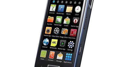 Chilijscy górnicy i Samsung Galaxy Beam w tle