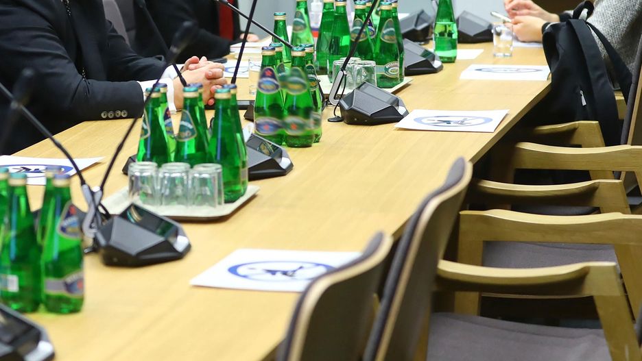 Przekąski dla ministerstw. Zakupy nawet w pandemii