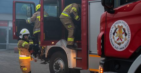 Pożar Biedronki w Radomiu. Wyprowadzano pracowników