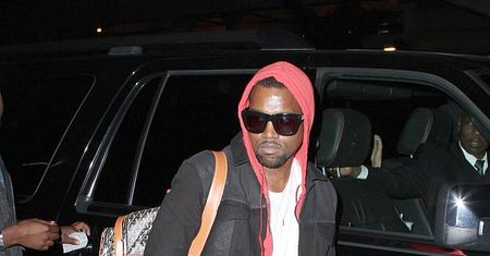 Kanye nagra... 40-minutowy teledysk!