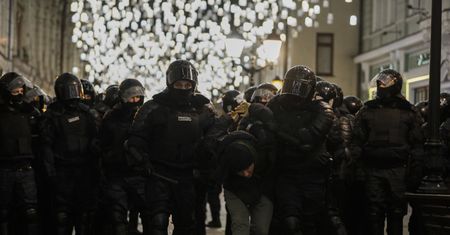 Aleksiej Nawalny usłyszał wyrok. Jest reakcja Polski, w Rosji zatrzymano 500 osób