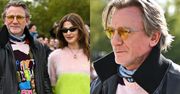 Mocno odmieniony Daniel Craig i Rachel Weisz zaskoczyli oryginalnymi SWETRAMI podczas Paris Fashion Week. Stylowa para?