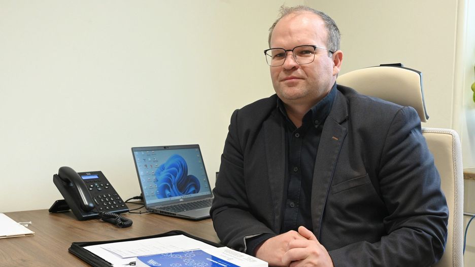 Na zdjęciu prorektor do spraw nauki Michał Arabski z Uniwersytetu Jana Kochanowskiego w Kielcach