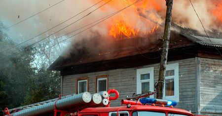 Pożar pensjonatu w Białce Tatrzańskiej. 80 strażaków w akcji