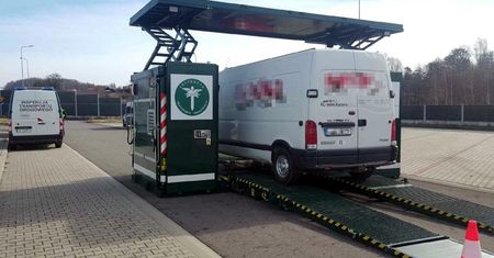 Połowa kierowców straciła dowody rejestracyjne. Mobilna stacja kontroli pojazdów GITD w akcji