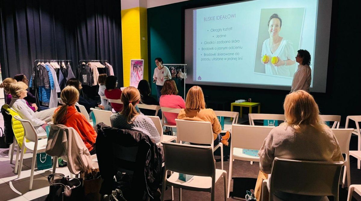 Warszawa: "Kobiece czwartki" w galerii handlowej