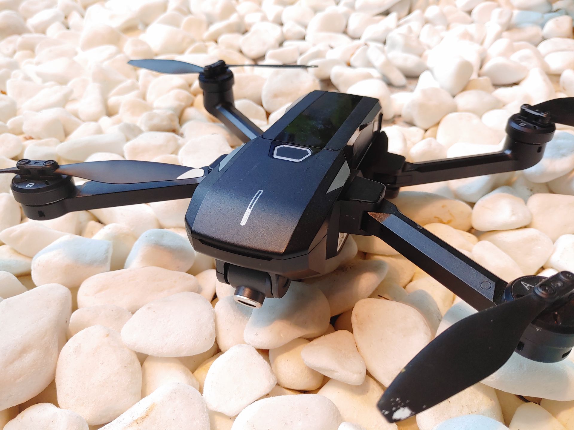 Dron Yuneec Mantis Q. Tani, ale czy wart swojej ceny? Sprawdzamy 2