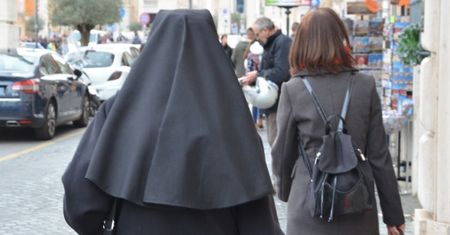 Zakonnica miała szarpać dzieci i straszyć je szatanem. Jest akt oskarżenia