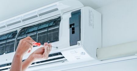 Chcesz zamontować klimatyzację w mieszkaniu? Warto o tym wiedzieć
