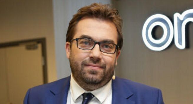 Bartosz Węglarczyk: dziennikarz-celebryta czy zakładnik wydawcy