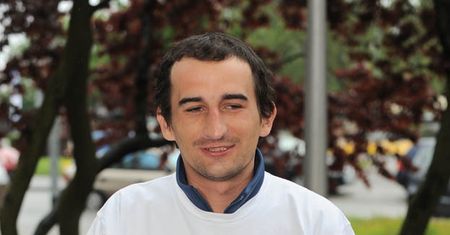 Koterski promuje palenie...