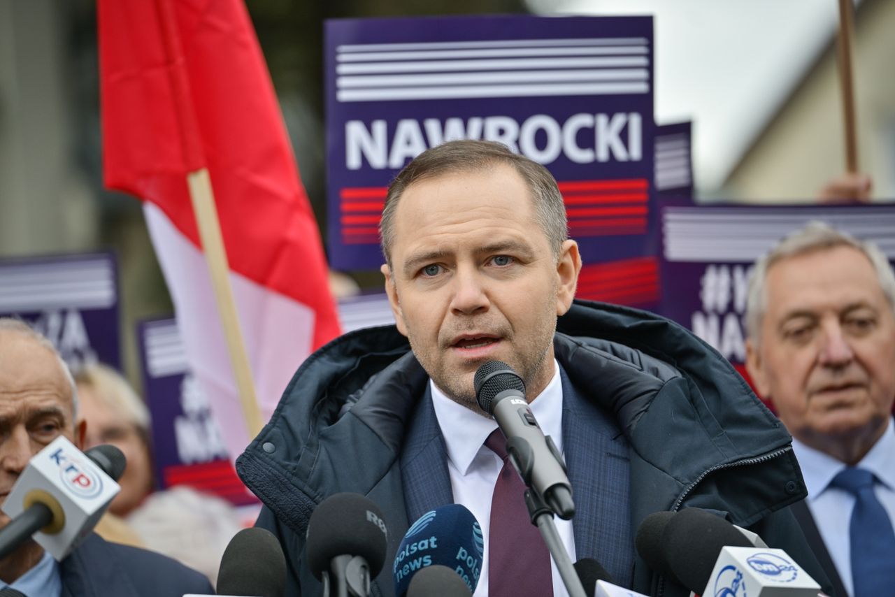 Tak Nawrocki przejmował mieszkanie seniora. "GW": Był z gotówką w banku