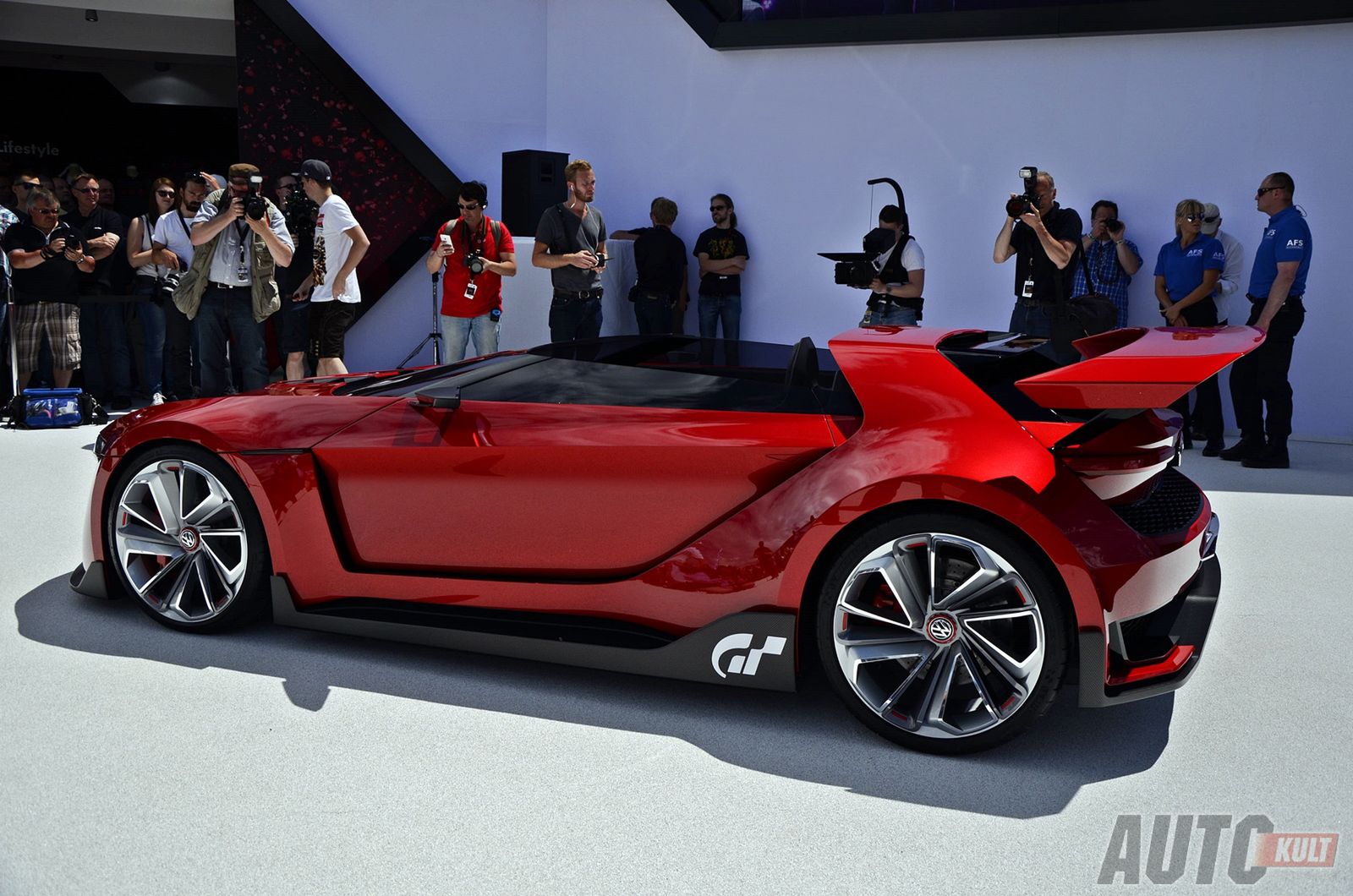 33. GTI Treffen am Wörthersee - VW GTI Roadster Concept & Golf R400 [galeria] 13