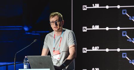 Rozwój AI zależy od sprzętu. "Prawo Moore'a powoli się kończy"