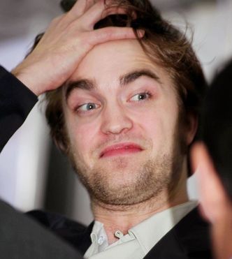 Aresztowano psychofankę Pattinsona! PODGLĄDAŁA GO Z KRZAKÓW!