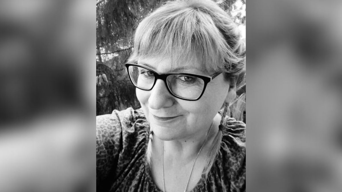 Żegnają nauczycielkę. 