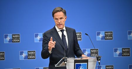 Incydenty z udziałem rosyjskich samolotów. Rutte stawia sprawę jasno