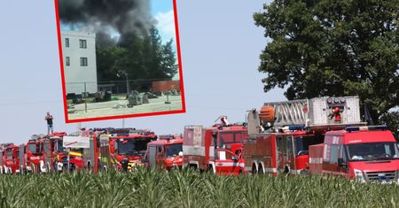 Czarny dym nad miastem. Olbrzymi pożar hali w Kędzierzynie-Koźlu