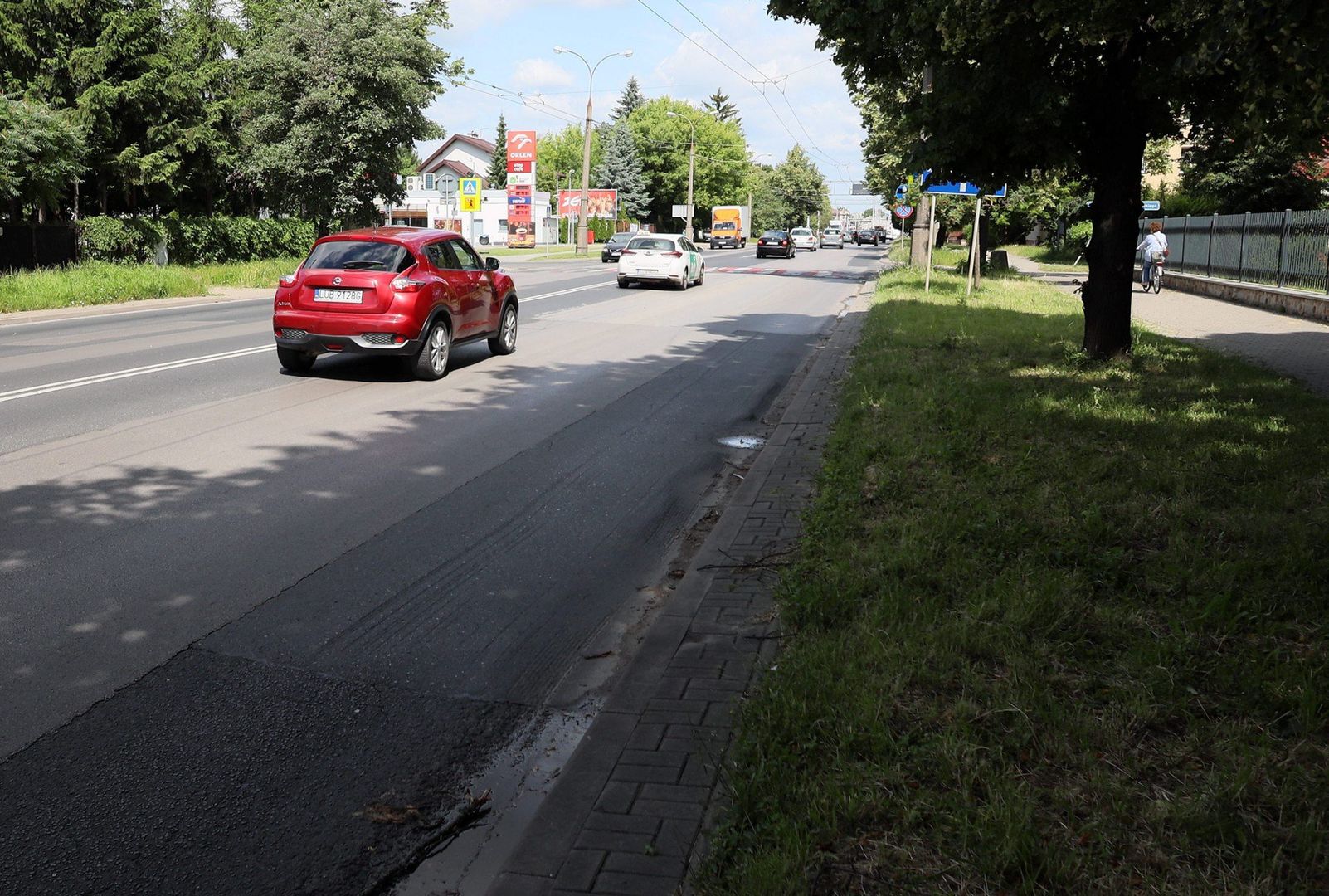 Kierowcy omijają te ulice, bo boją się uszkodzić zawieszenie auta. Teraz pojawi się tam nowy asfalt. Zobacz gdzie?