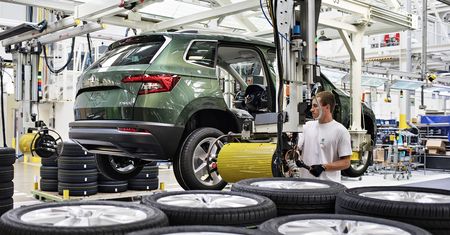 Škoda wstrzymuje produkcję w Kvasinach. Powód ten sam co w Volkswagenie