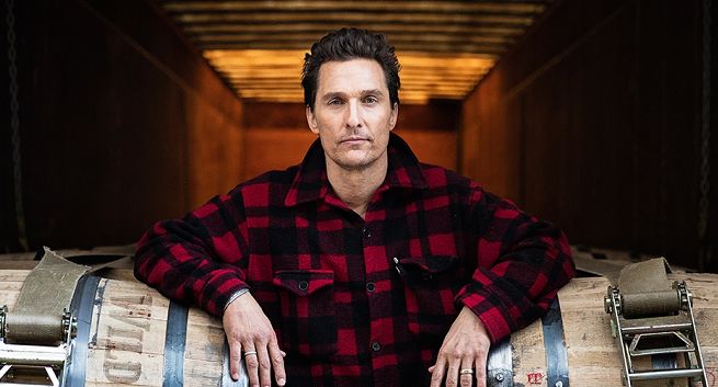 Matthew McConaughey w podwójnej roli aktora i reżysera w reklamie burbonu Wild Turkey (wideo)