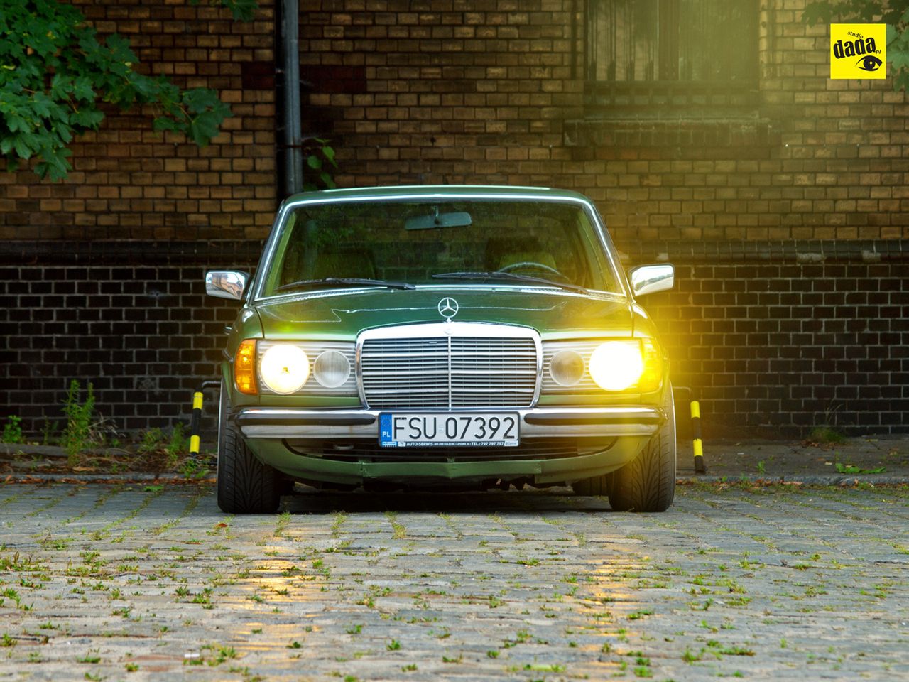 MERCEDES W123 240D