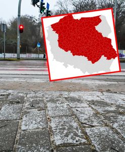 "Ogranicz podróże". Niemal cała Polska świeci na czerwono