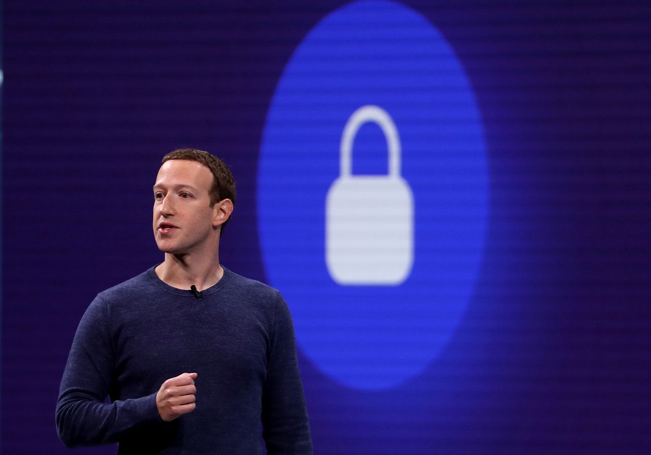 Facebook chce uzyskać jeszcze więcej od Apple /fot. GettyImages