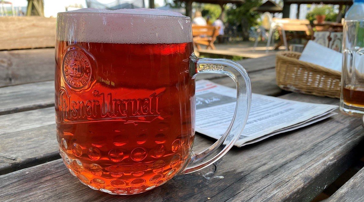 ANALIZA CEN: W wakacje za piwo Polacy zapłacą średnio o 14 groszy więcej niż rok temu