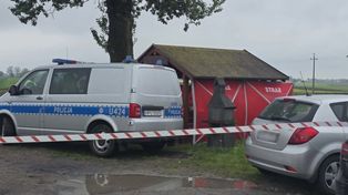 Bodzewo: Czy mężczyzna zabił się na oczach policji? Na razie więcej pytań niż odpowiedzi